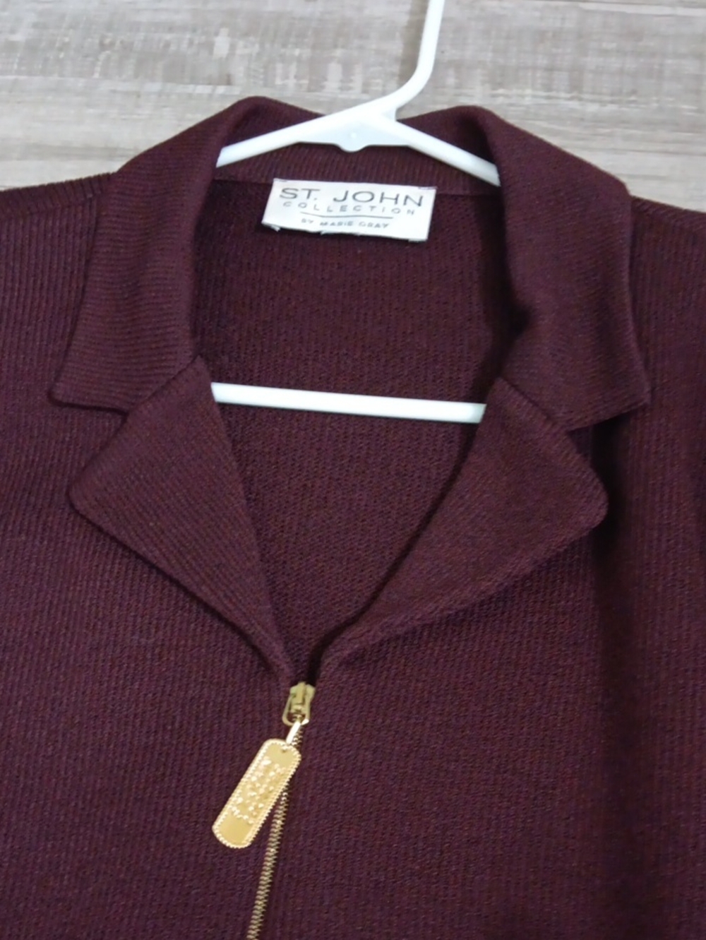 ST JOHN COLLECTION..GORGEOUS JACKET! - Picture 2 of 8